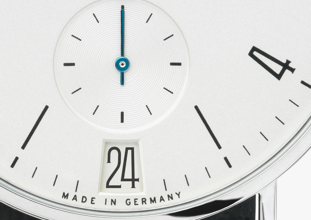 Nomos Tangente 38 Datum Glasboden – Ansicht 2