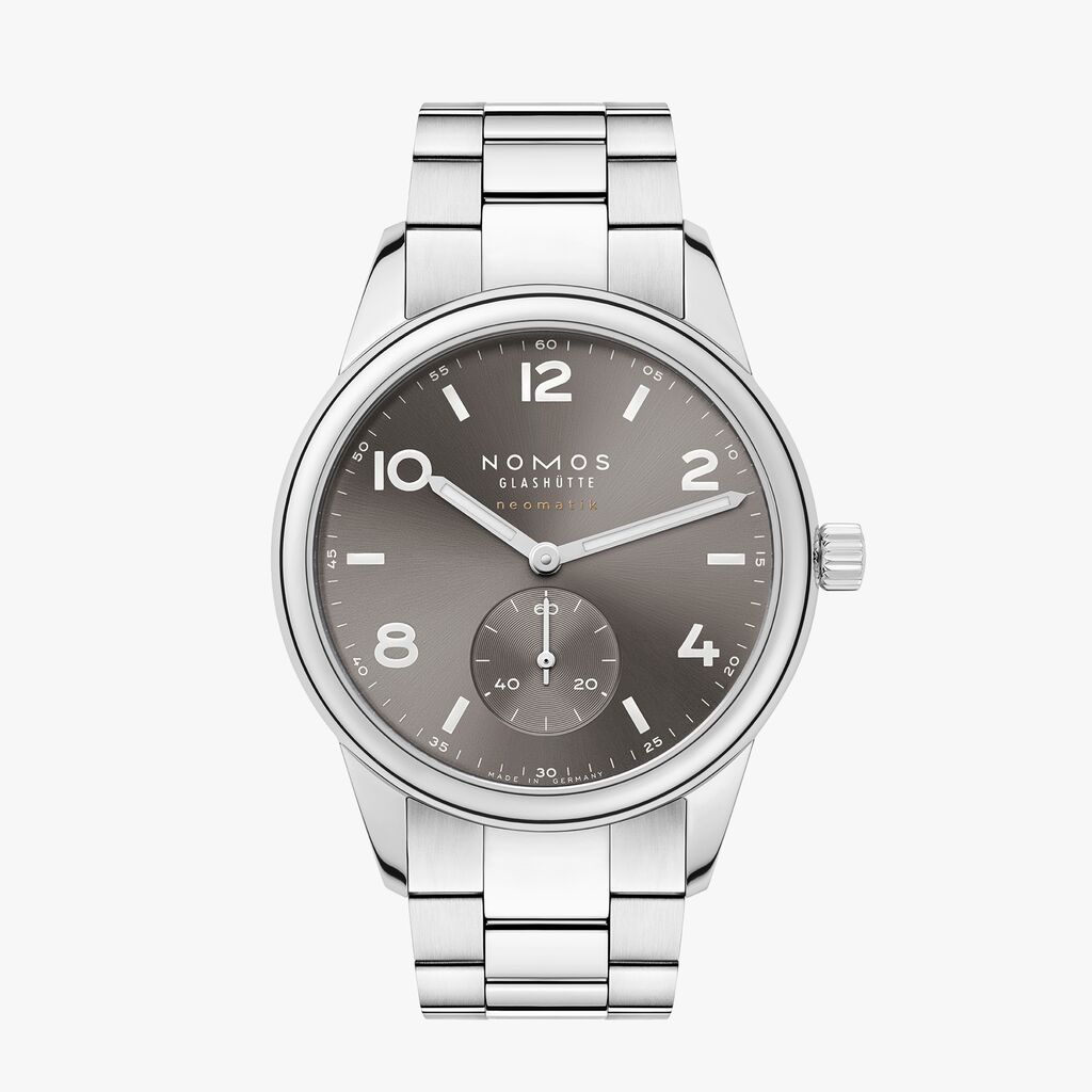 Nomos 764 Club Sport neomatik 39 smoke