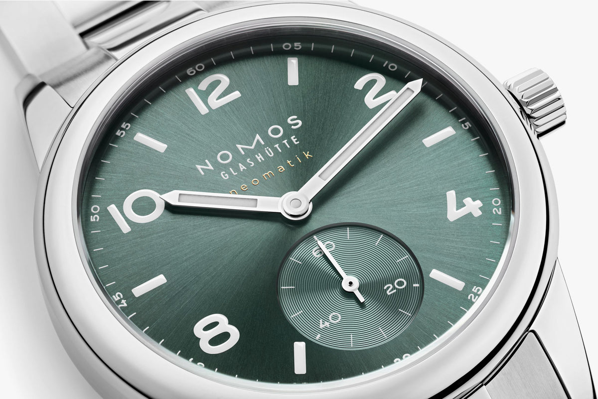 Nomos Club Sport neomatik petrol Stahlboden – Ansicht 2