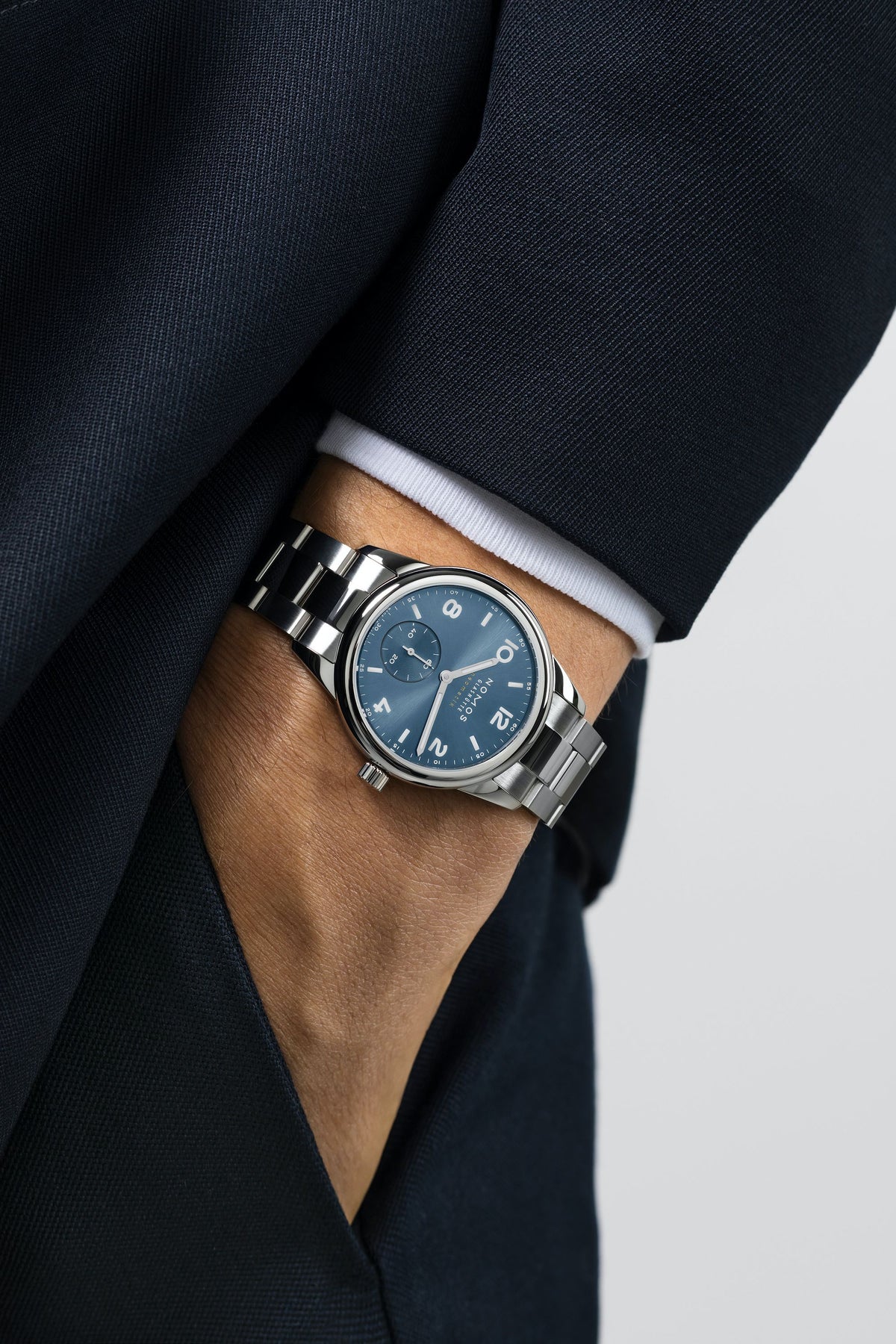 Nomos Club Sport neomatik polar Stahlboden – Ansicht 5