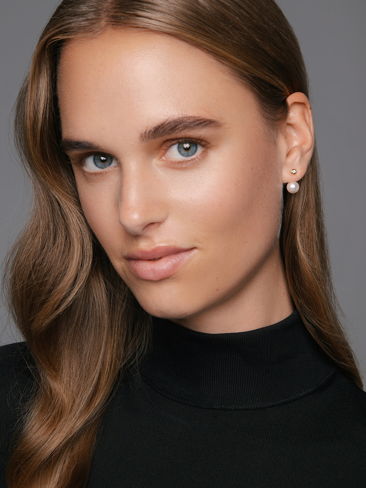 Yana Nesper Ohrstecker mit Diamanten, Gold 750 Gelb – Nexxt – Ansicht 1