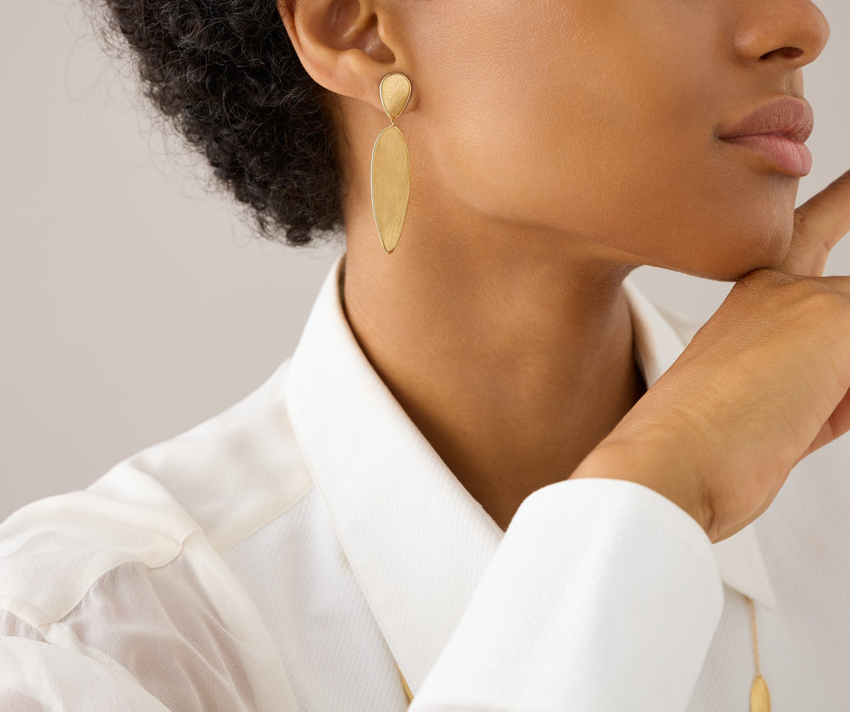 Marco Bicego Lunaria Twist Ohrringe, 18 Karat Gelbgold — Detailansicht 2